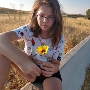 Meet your Posher, Raychel